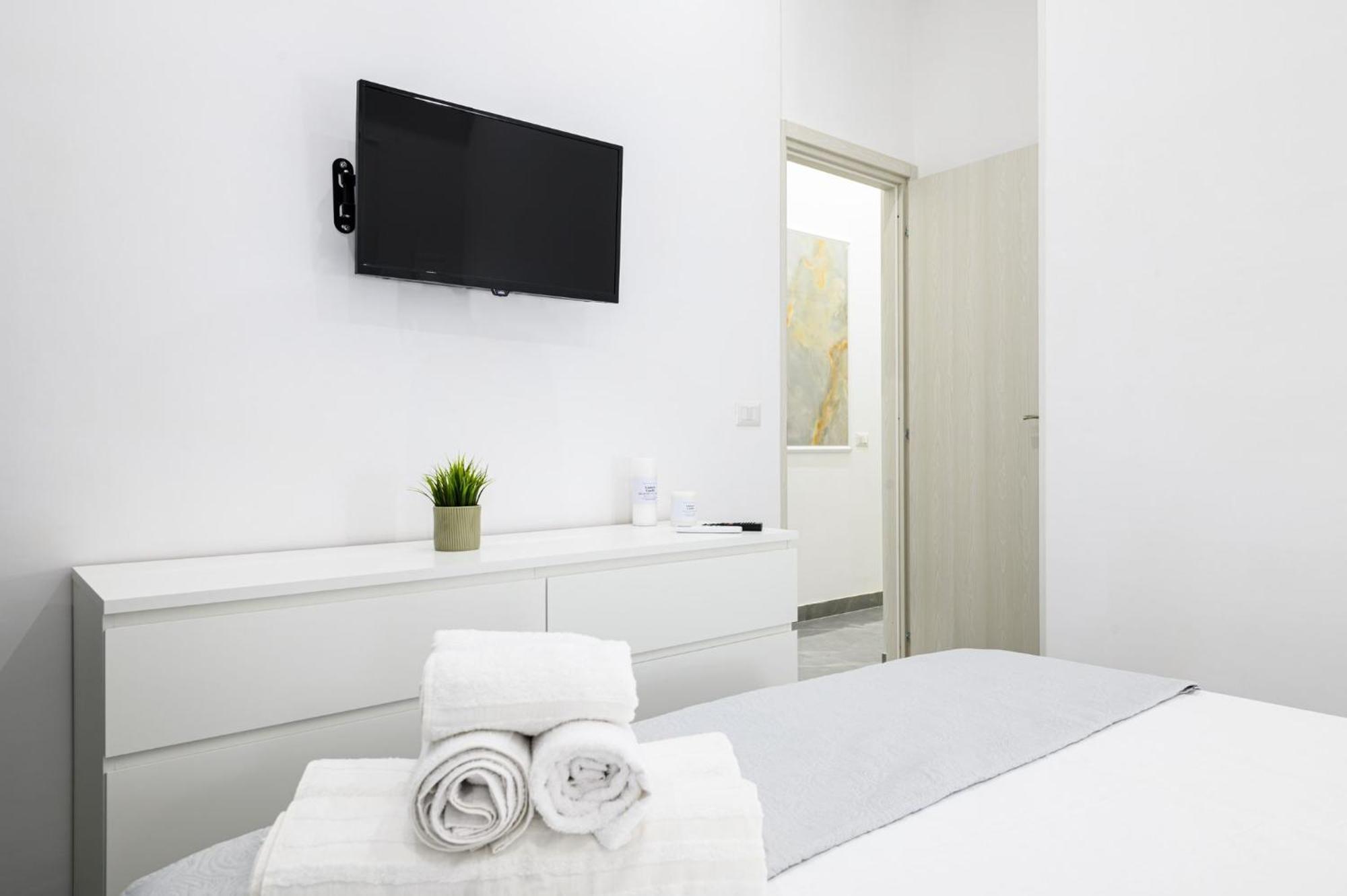 Giordano Suite Center Napoli Esterno foto