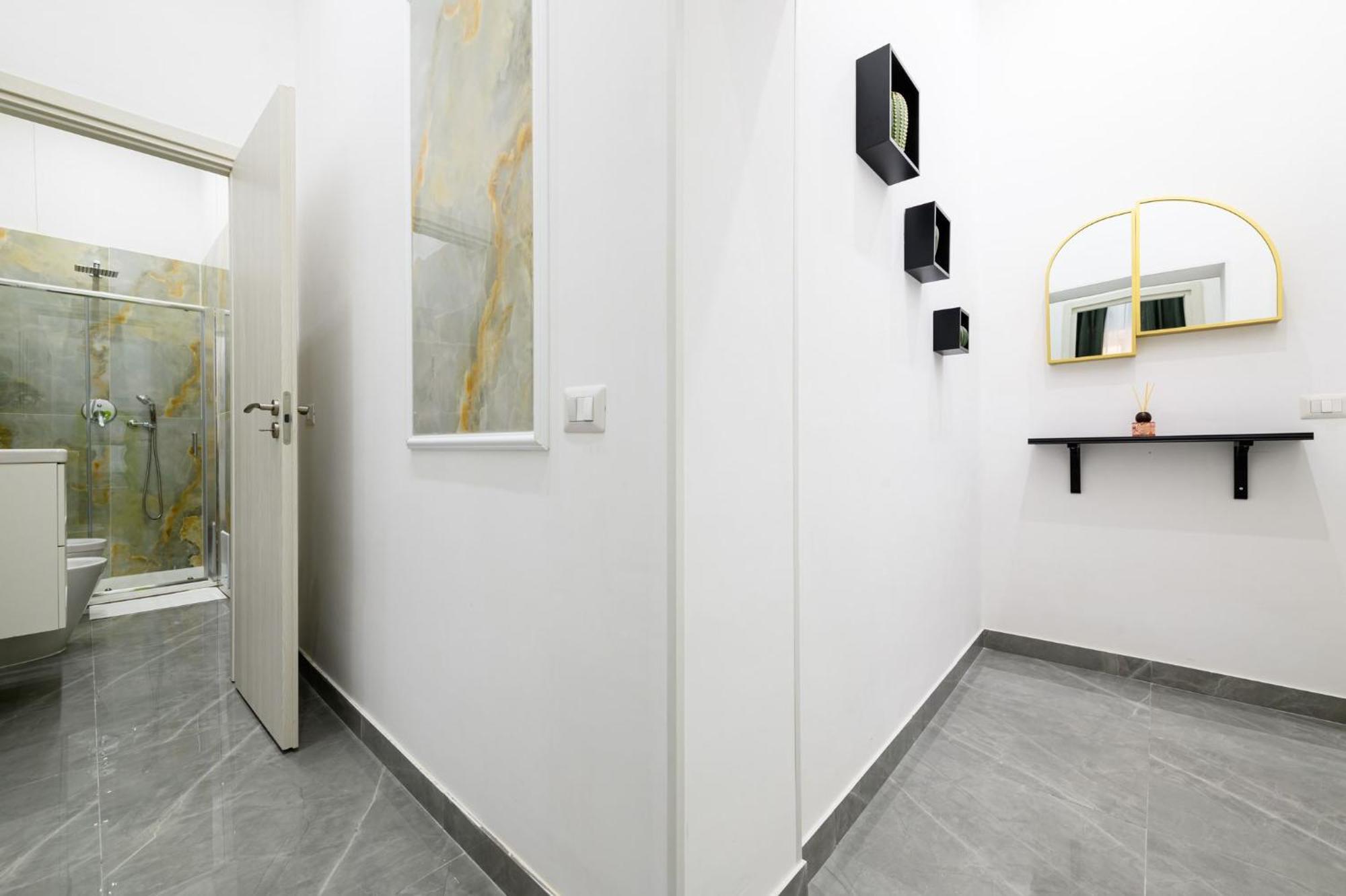 Giordano Suite Center Napoli Esterno foto