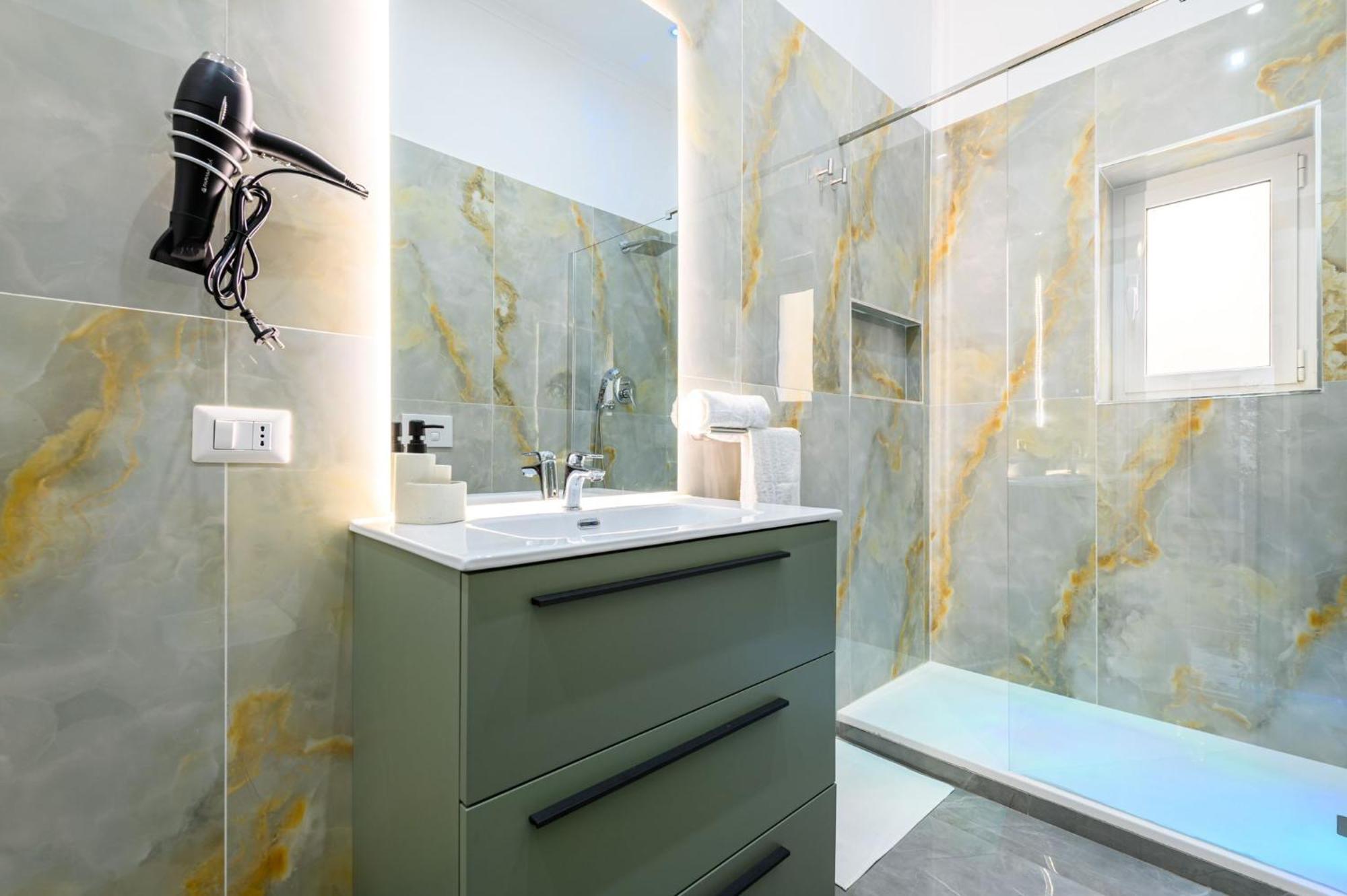 Giordano Suite Center Napoli Esterno foto