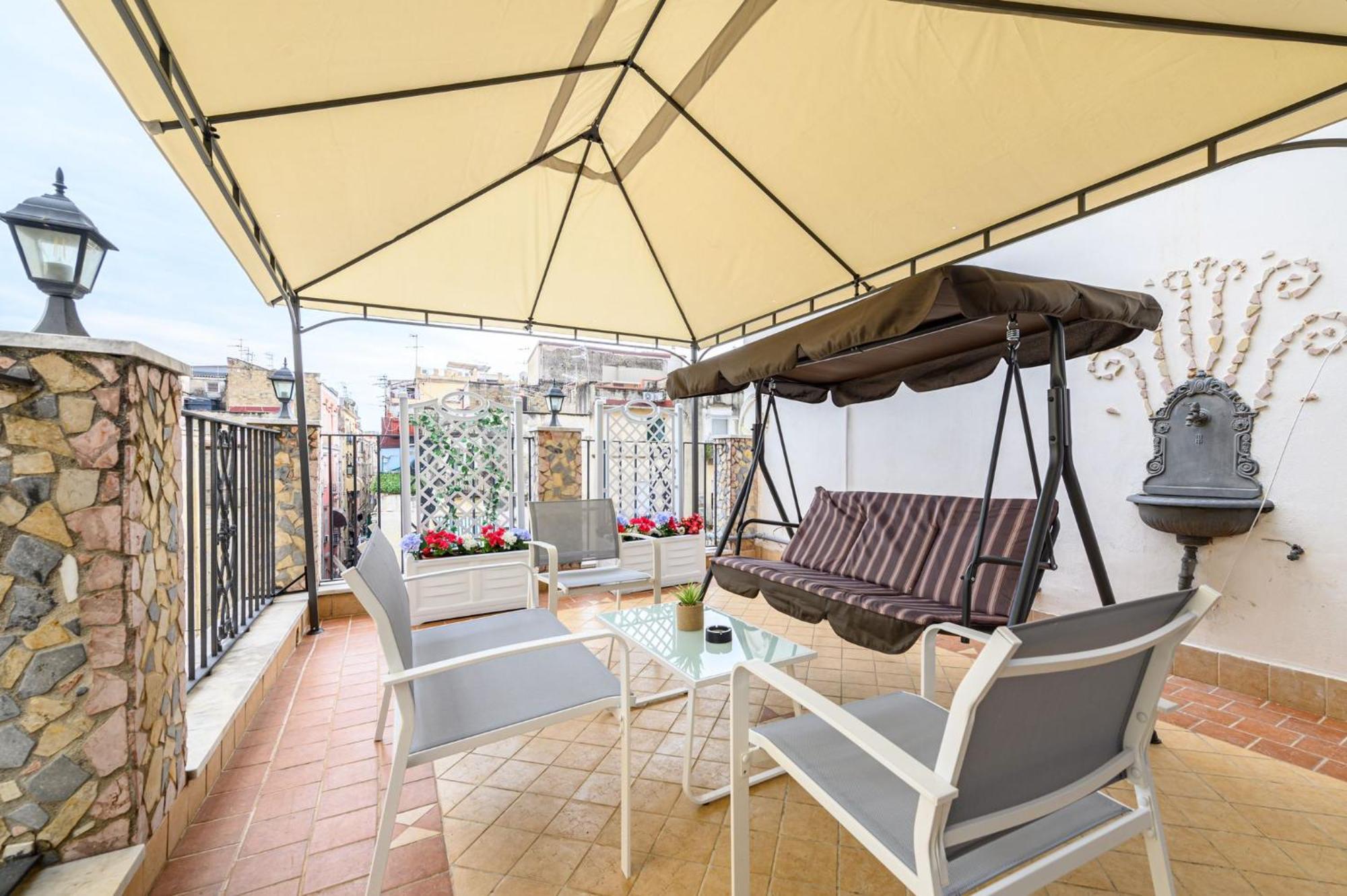 Giordano Suite Center Napoli Esterno foto