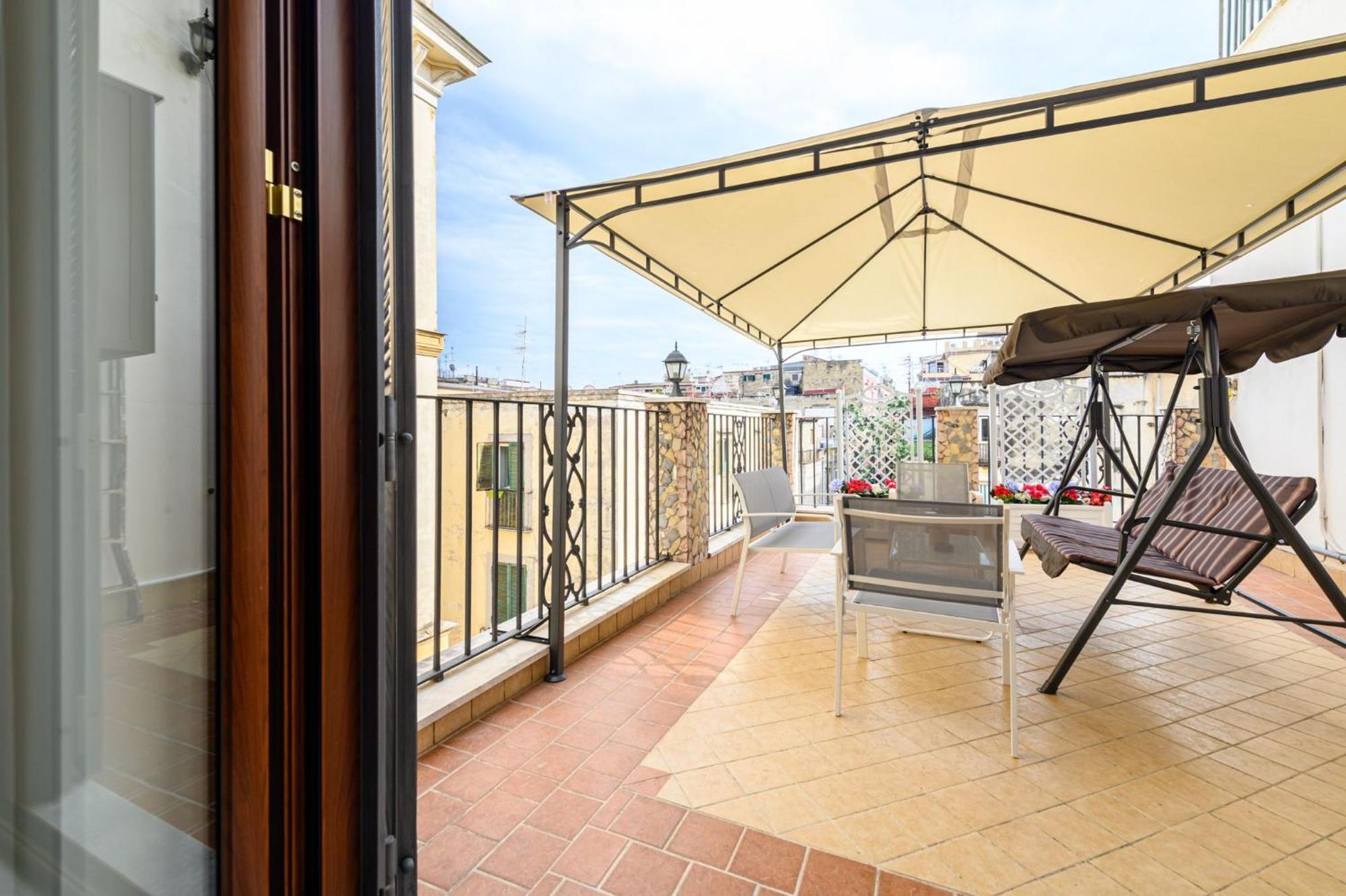 Giordano Suite Center Napoli Esterno foto
