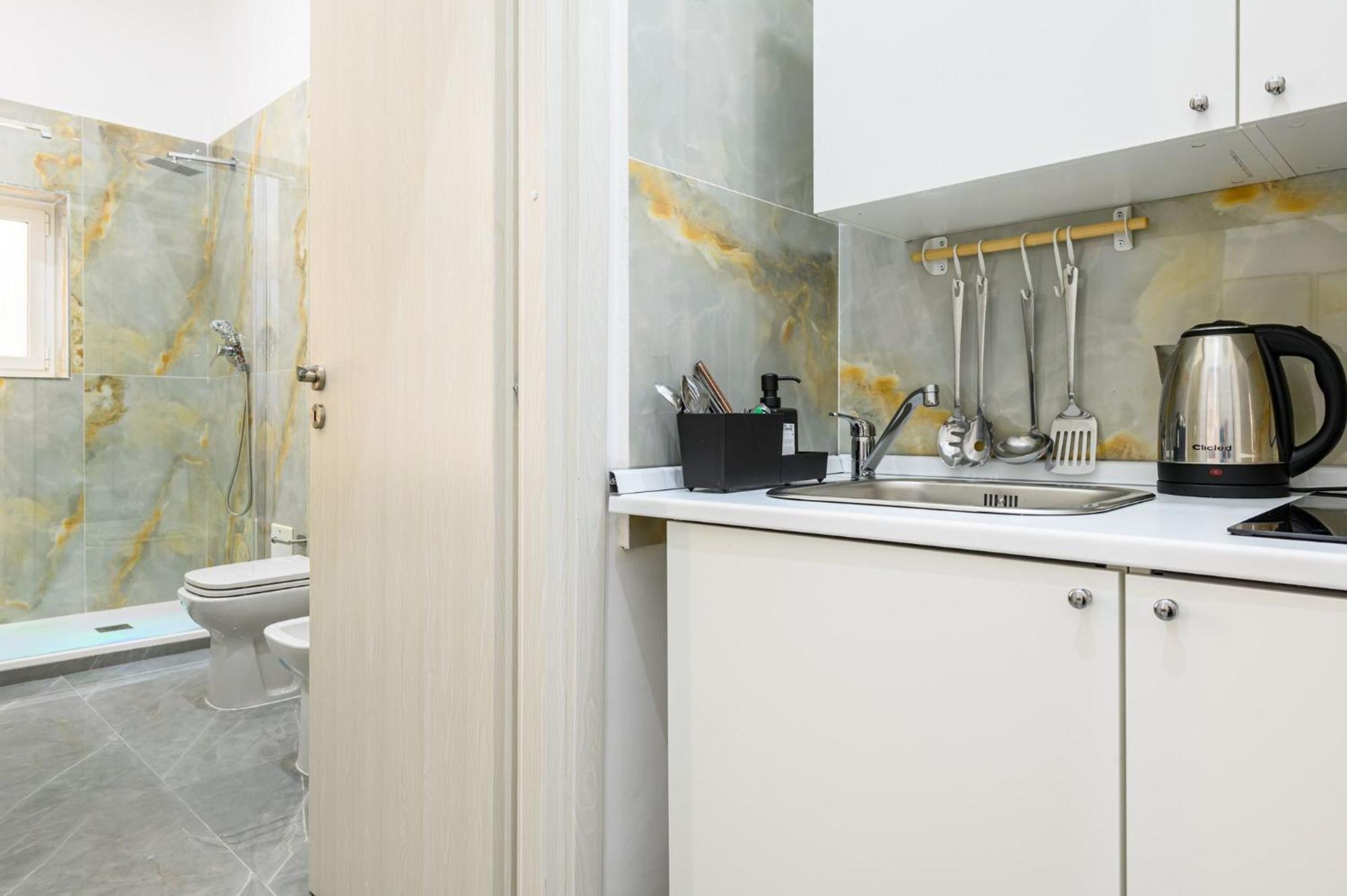 Giordano Suite Center Napoli Esterno foto